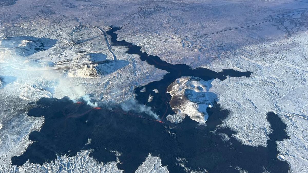 1707429865 A Volcano In Iceland Is Erupting For The 3rd Time.jpg