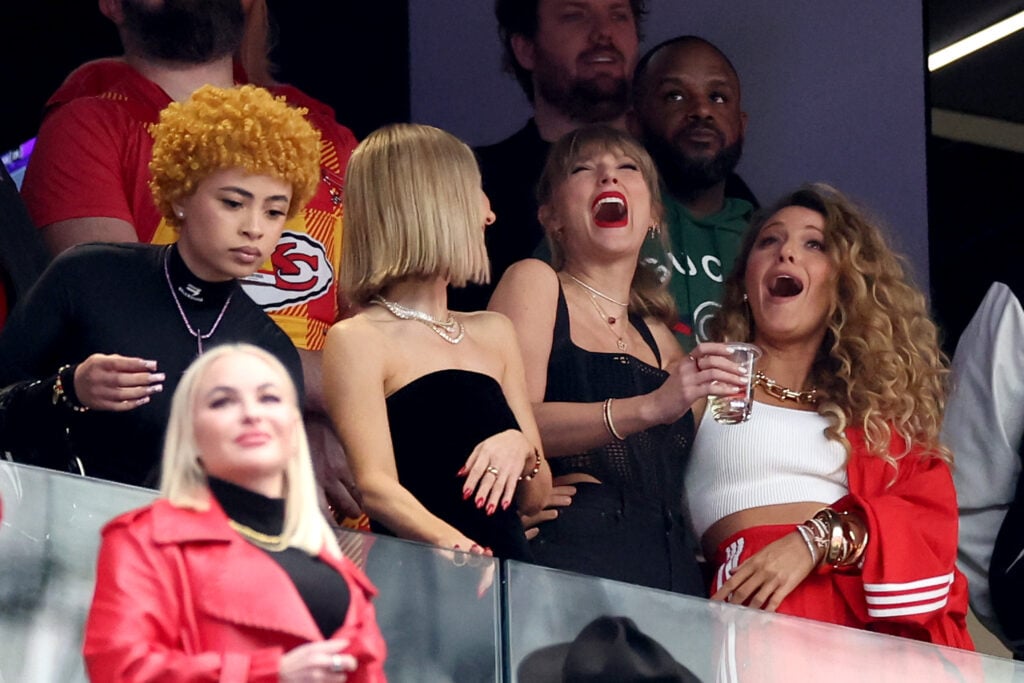 Taylor Swift and some friends