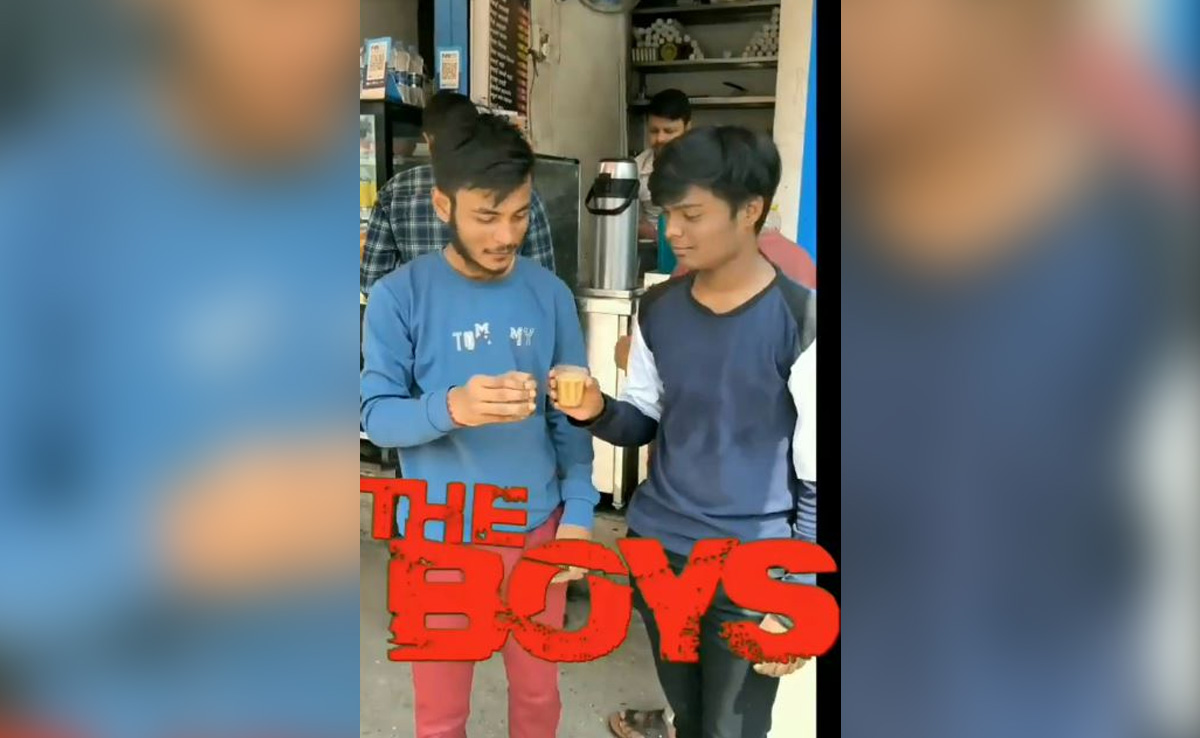 1708407541 With No Money In Account Boys Find Jugaad At Atm.jpg