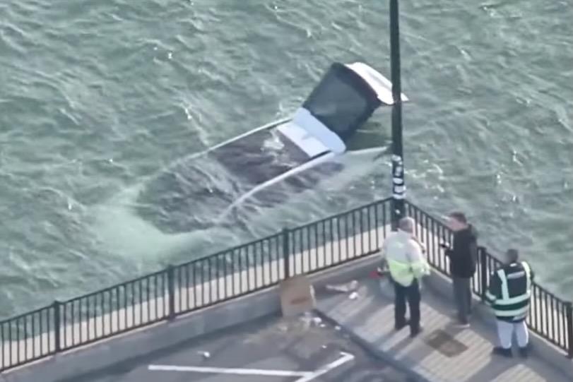 Toyota Bz4x Electric Car Takes Plunge Off Us Boat Ramp.jpeg