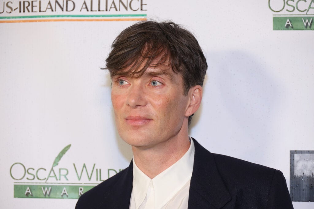 Cillian Murphy attends US-Ireland Alliance's 2024 Oscar Wilde Awards at Bad Robot on March 07, 2024 in Santa Monica, California. 