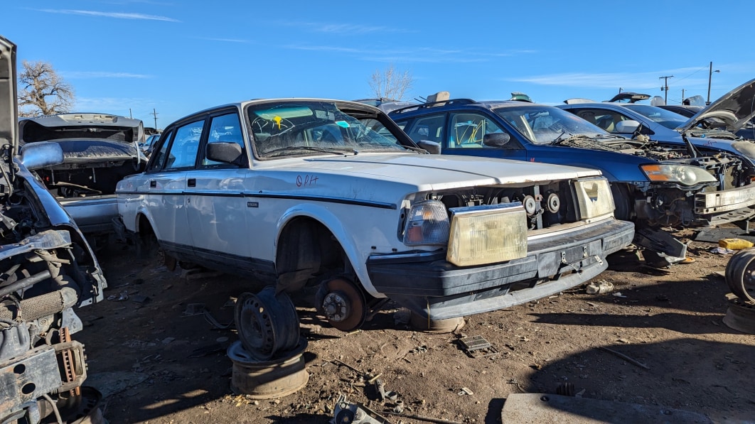 1710080233 Junkyard Gem 1993 Volvo 240.jpg