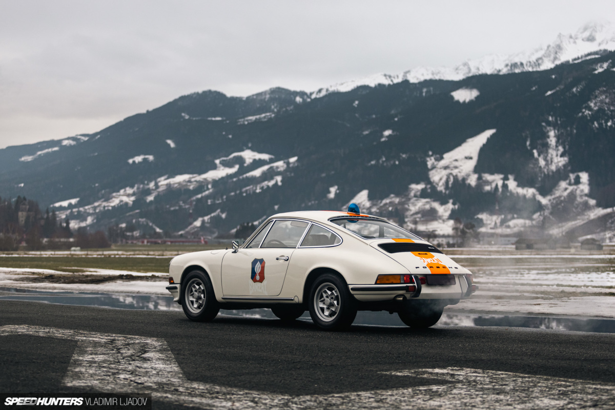 porsche-911-police-Rijkswacht-banzai-by-wheelsbywovka-6