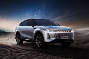 2025 Chery Omoda 7 revealed as new plug-in hybrid RAV4 rival