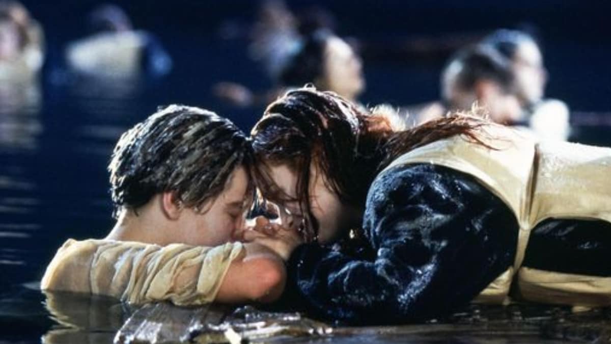 The Iconic Door Prop In Titanic That Saved Rose From.png