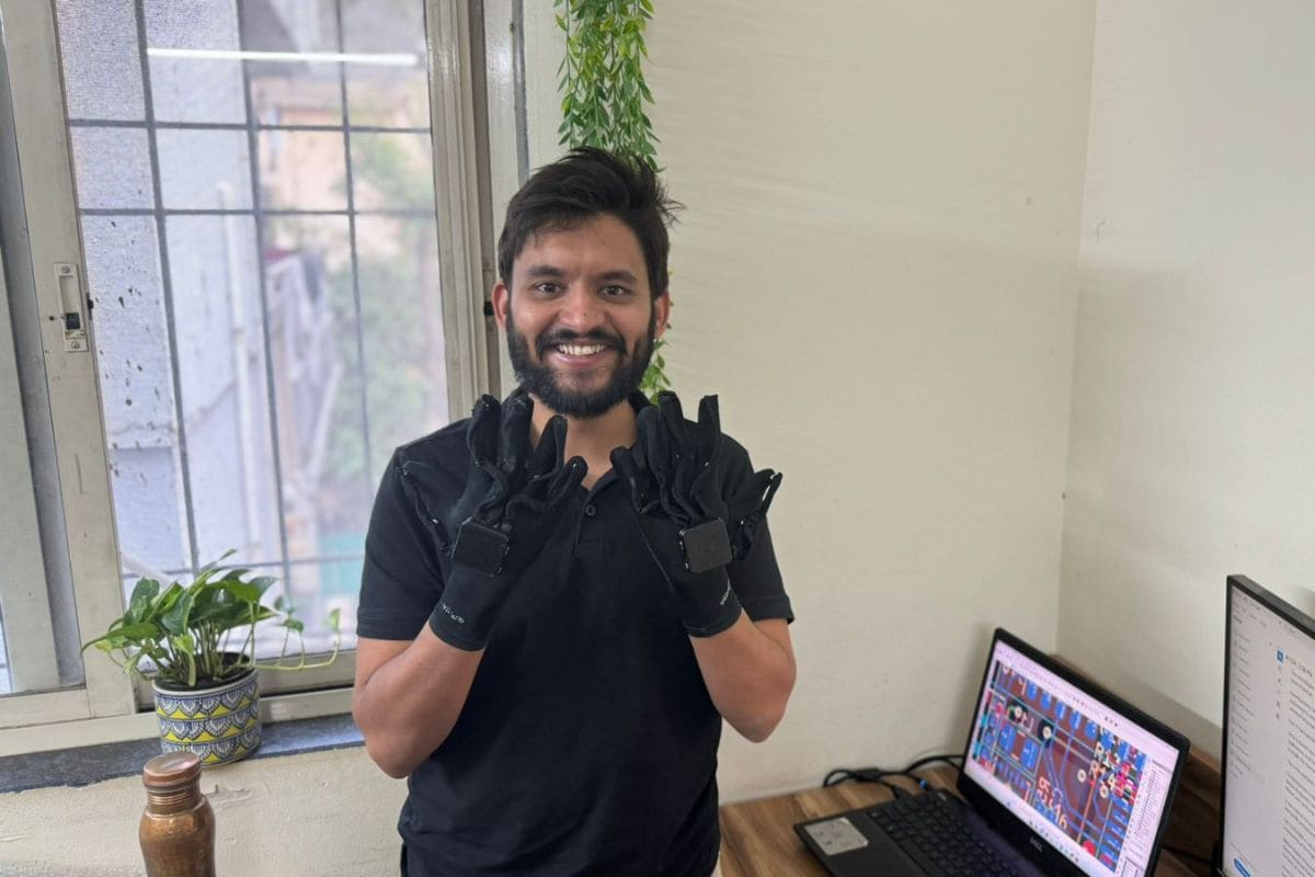 1712182244 Glovatrix An Indian Startup Building Ai Gloves To Help Speech.jpg