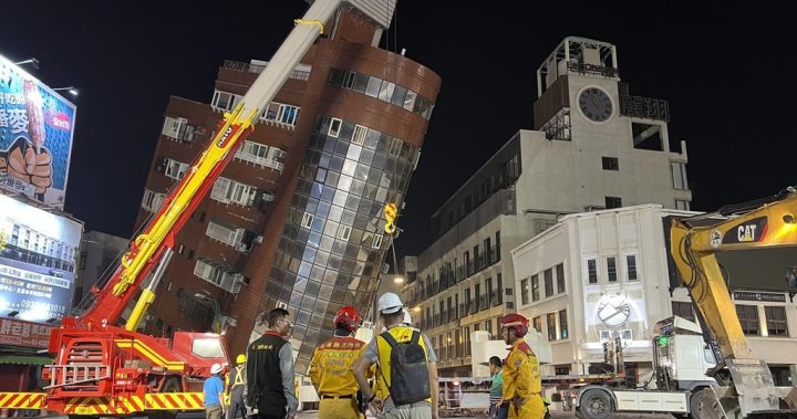 1712195526 Taiwan Earthquake Number Of Injured Tops 1000 Hotel Workers Remain.jpg