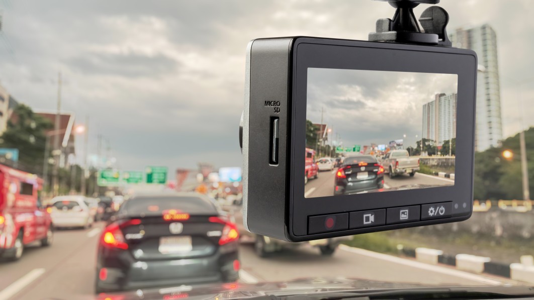 1712540554 The 5 Best Selling Dash Cams On Amazon.jpeg