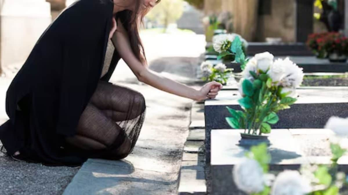 1713511638 Woman Shocked After Realising Fathers Grave Missing From Barbados Cemetery.jpg