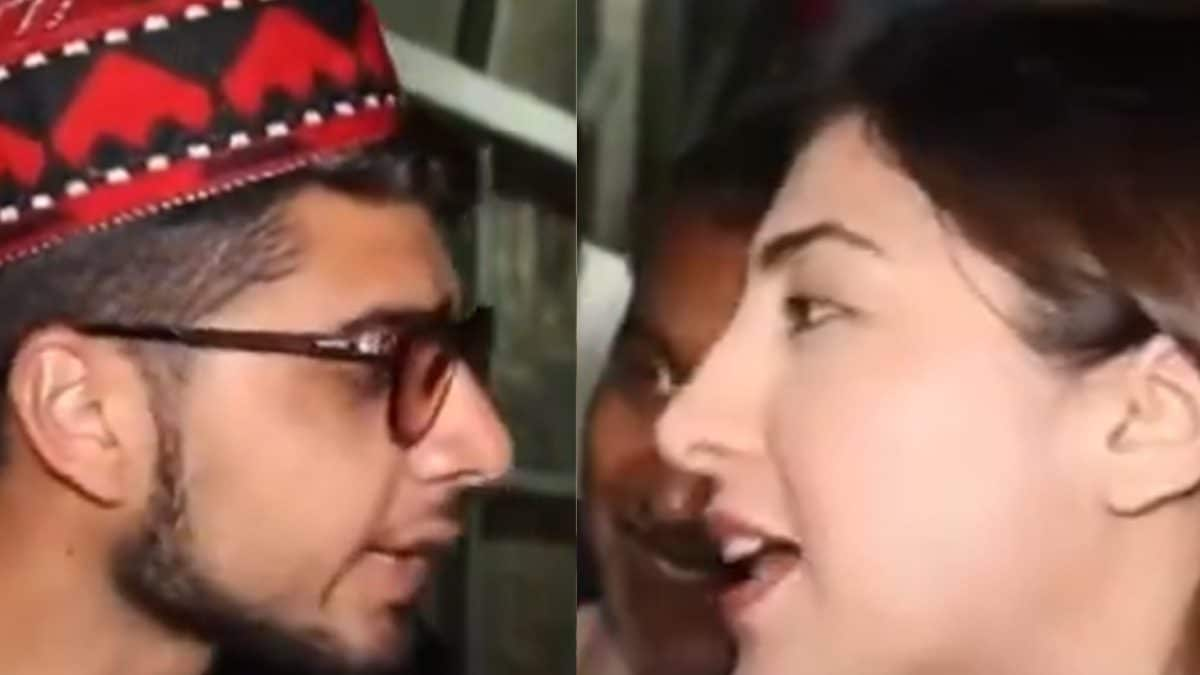 1713566946 Pak Youtuber Shuts Down Man Who Tries Covering Her Head.jpg