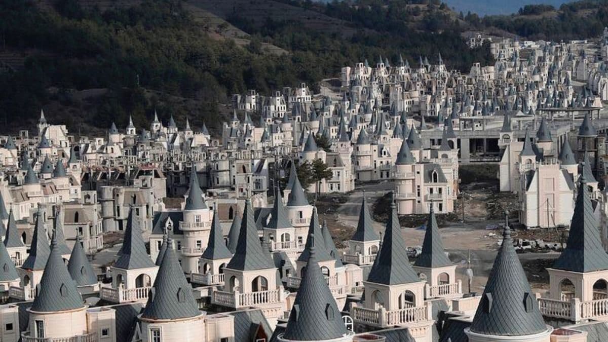 1714322146 This Abandoned Town In Turkey Has Disneyland Like Castles And Buildings.jpg