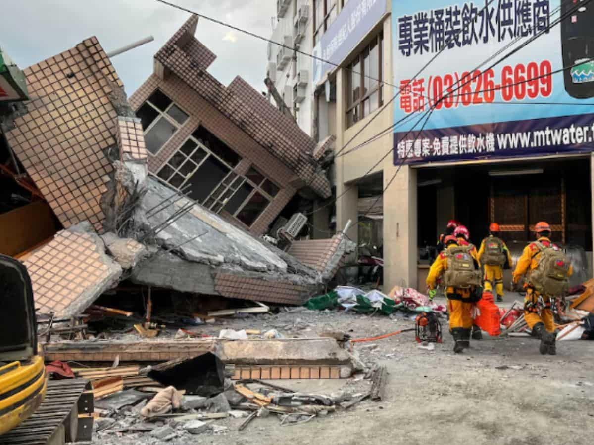 Earthquake Today A Strong Earthquake Shakes Taiwan Damaging Buildings And.jpg