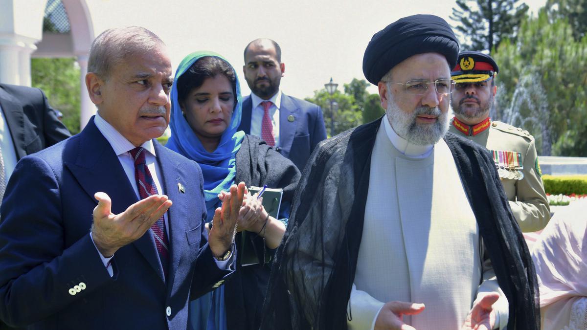 Iranian President Raisi Pakistan Pm Sharif Agree On Joint Efforts.jpg