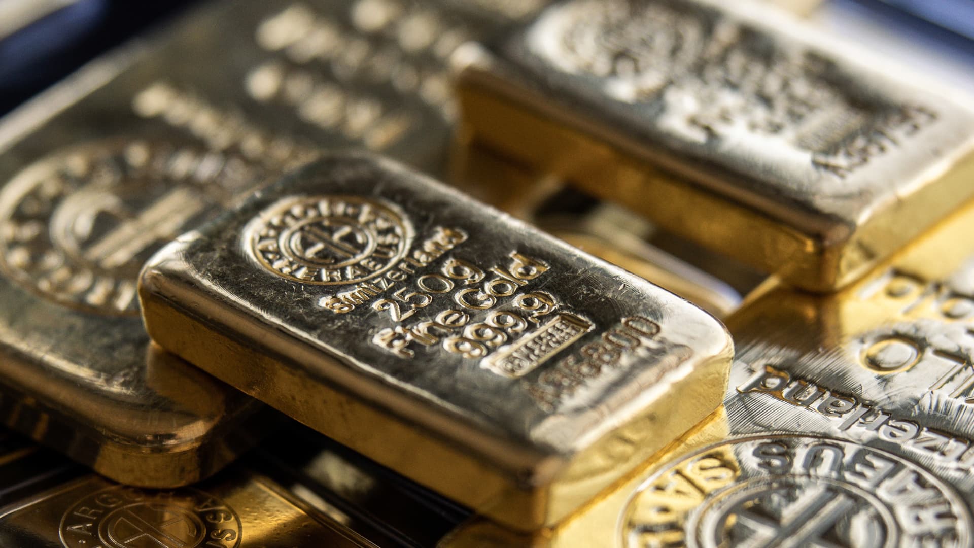 The Biggest Money Managers Flock To Gold As Inflation Fears.jpeg